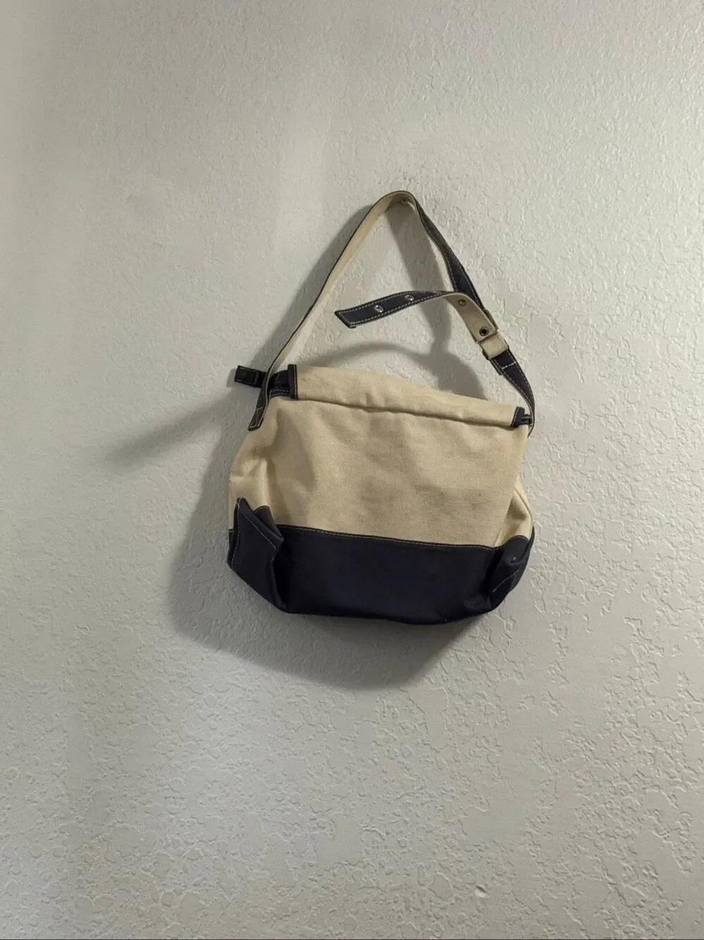 LL BEAN Natural Canvas Messenger Shoulder Handbag Natural/Dark Blue